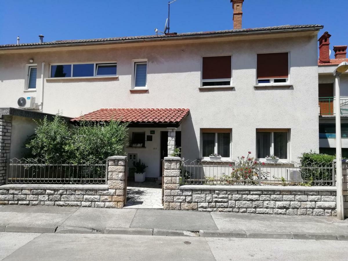 Apartments Jadranka Ivana Pula Exterior foto